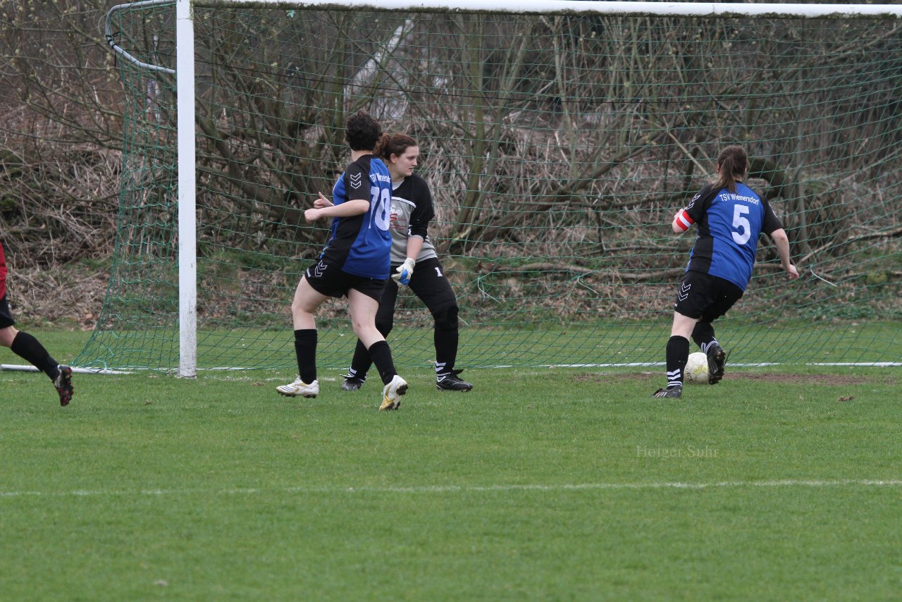 Bild 77 - Frauen am 3.4.11